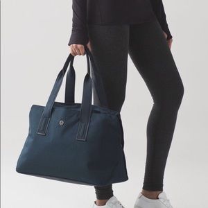 Lululemon Go Getter Bag in Nocturnal Teal